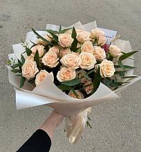 Букет Кремовые розы Латте в Поярково
